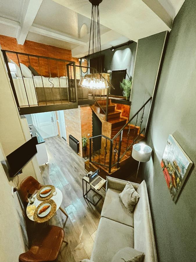 Luxury Duplex Suites - City Center تبليسي المظهر الخارجي الصورة